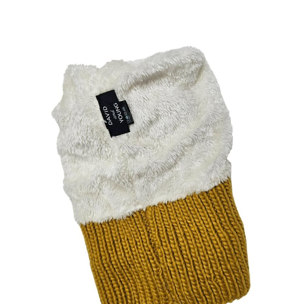 David & Young Mustard Yellow Cable Knit Beanie With Faux Fur Pom & Soft Lining - Picture 4 of 6